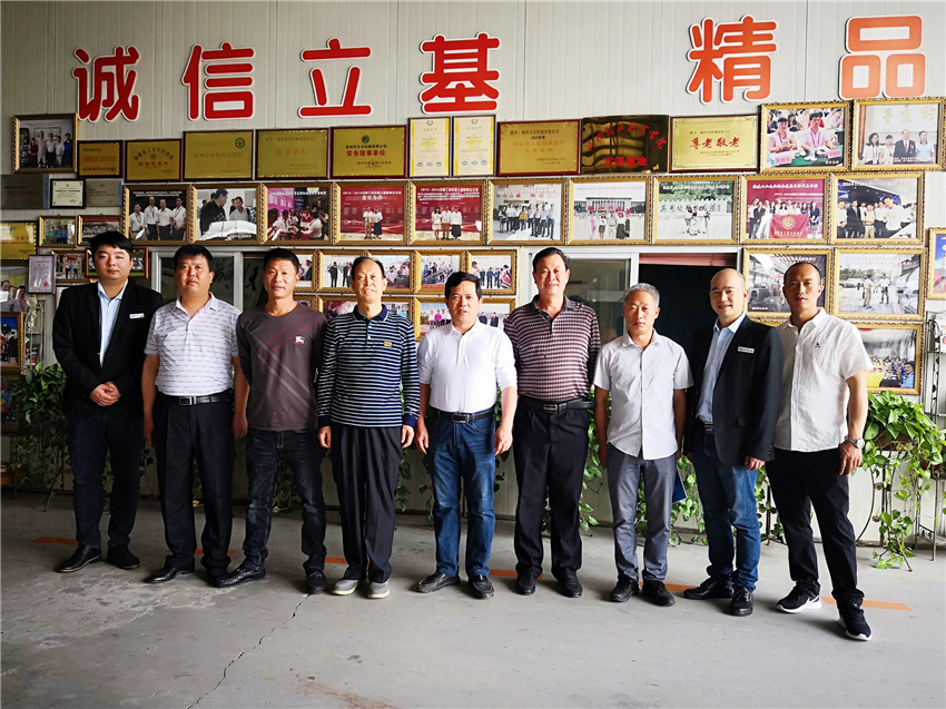 2018年3月，陜西省農(nóng)業(yè)廳原副廳長一行蒞臨我司參觀考察